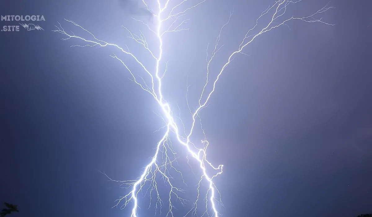 Zeus - el rey de los dioses y su dominio en la mitología griega