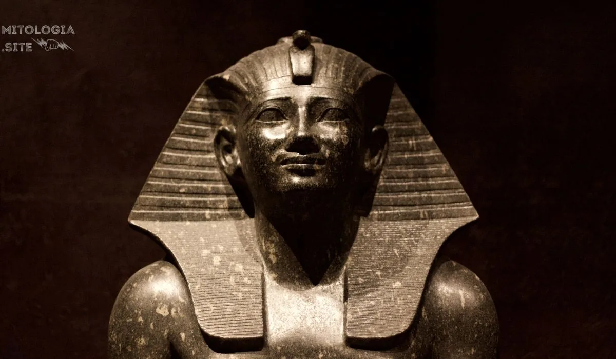 Nombres de dioses egipcios y su simbolismo en la mitología